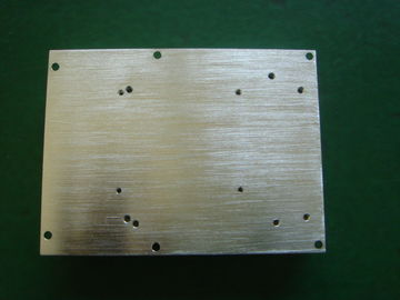 Hızlı prototip CNC hassas alüminyum ekstrüzyon soğutucu dönüşüm kaplama ile işleme