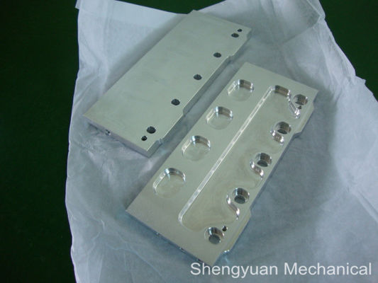 AL 6061-T6 / İnce Hassas ile 7075-T6 CNC Freze İşlenmiş Parçaları