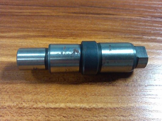 Özelleştirilebilir Mekanik Mil Yüksek Hassas Döndürme Parçaları HRC62 + -2 Sertlik, 3mm - 180mm