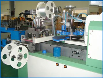 Yağ Filtresi Alt Kapakları için Elektrikli 50Hz Otomatik Plastik Film Tutma Makinesi