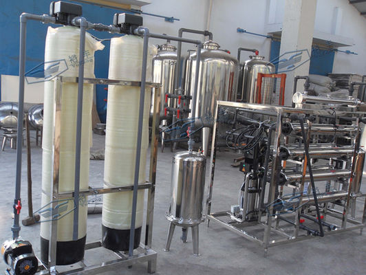 Şişe Su Üretim Hattı İçin Küçük Tip Fiberglas Su RO Sistemi