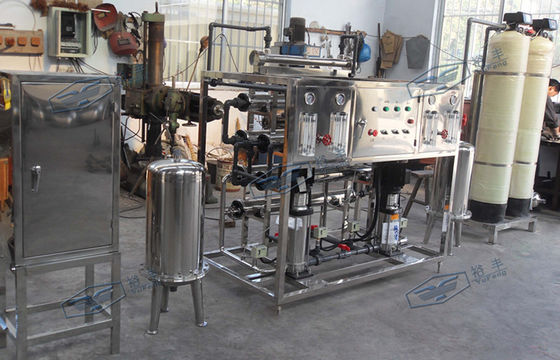 Şişe Su Üretim Hattı İçin Küçük Tip Fiberglas Su RO Sistemi